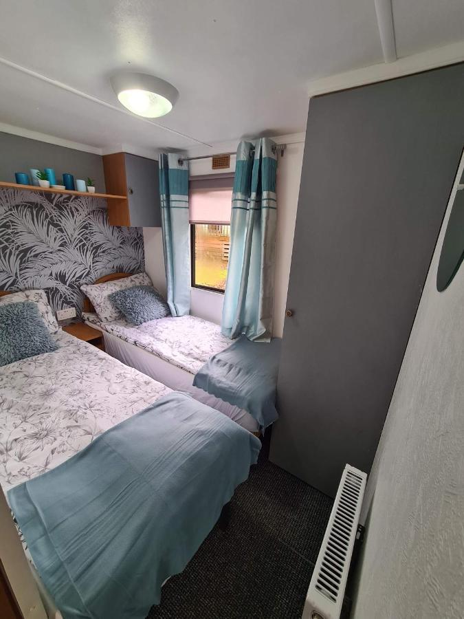 Unique Caravan With Outdoor Space Ballantrae Εξωτερικό φωτογραφία